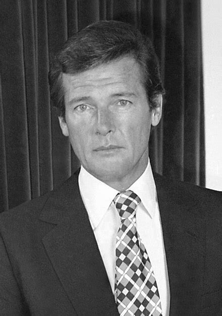 how tall was roger moore|More.